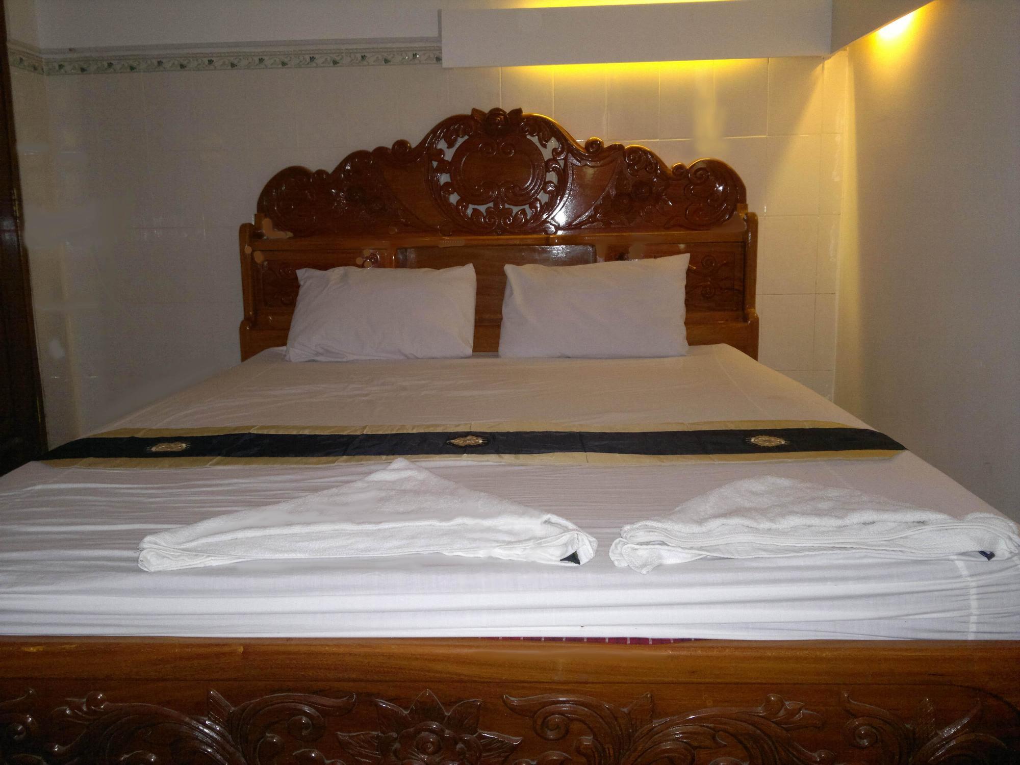 White River II Hostel Phnom Penh Extérieur photo