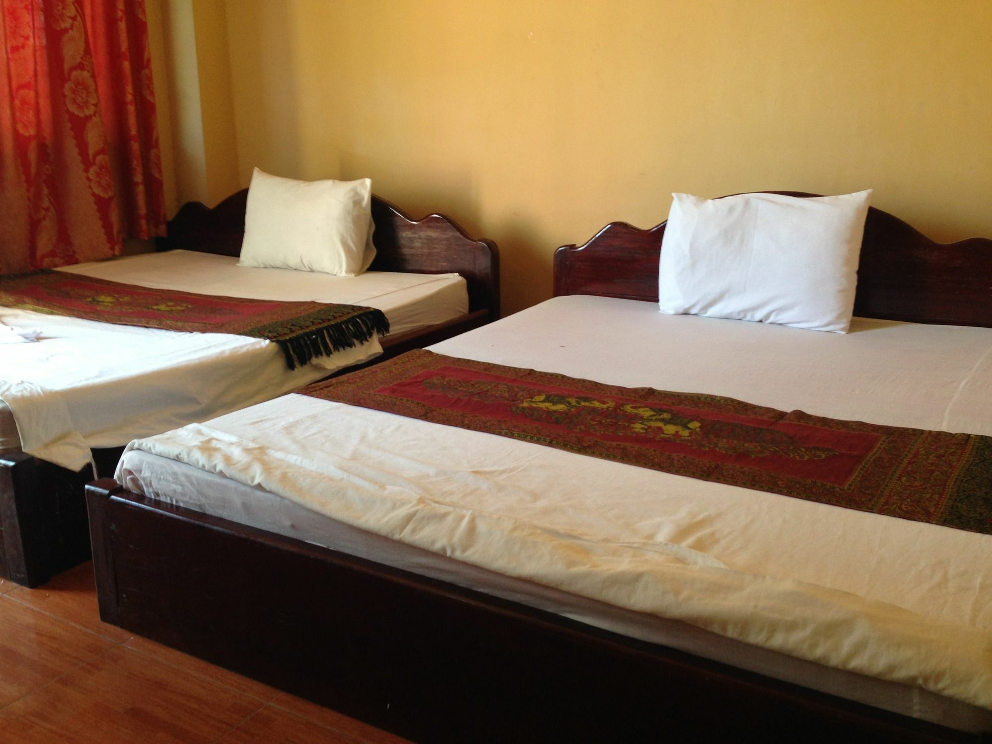 White River II Hostel Phnom Penh Extérieur photo