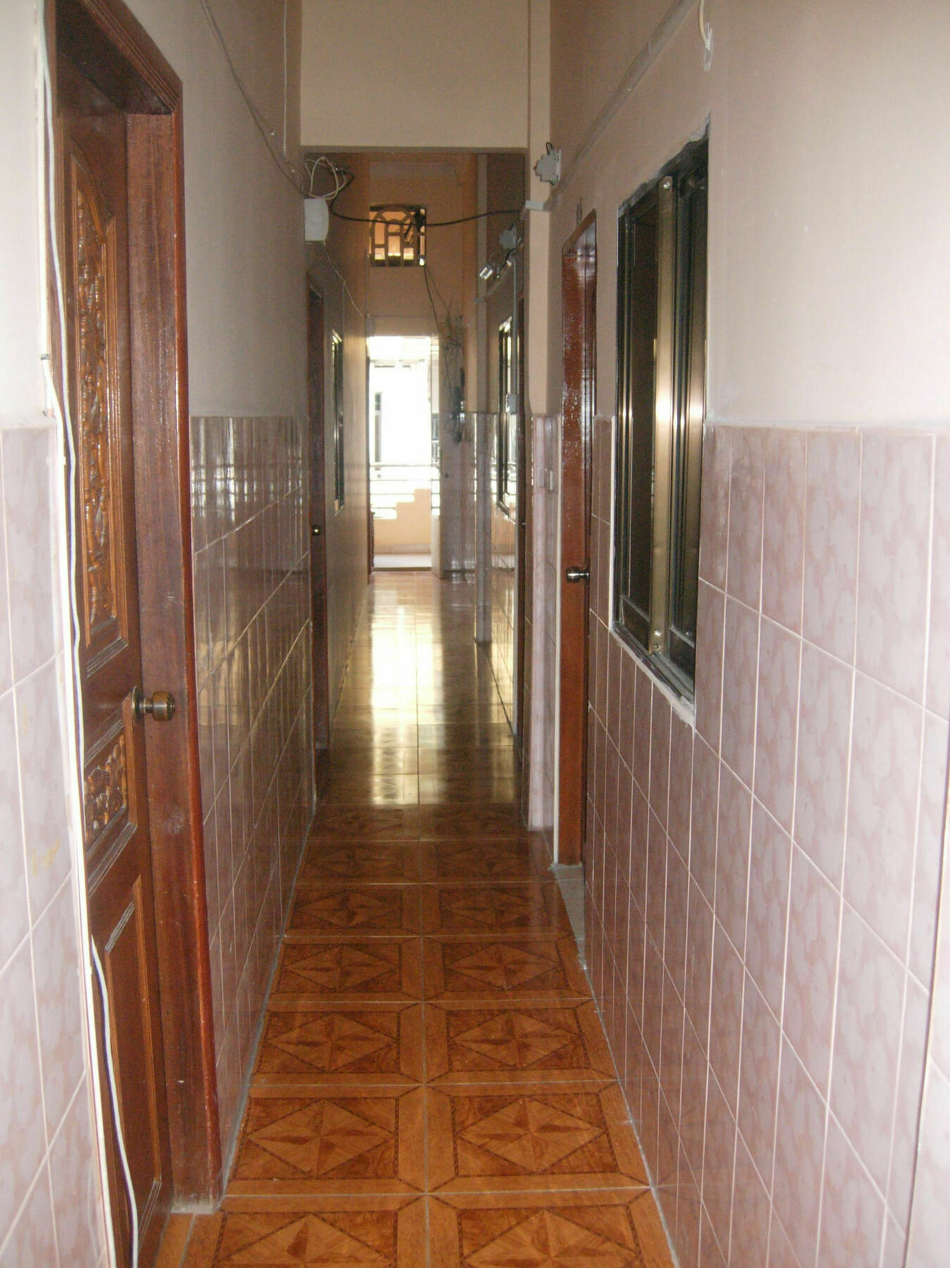 White River II Hostel Phnom Penh Extérieur photo