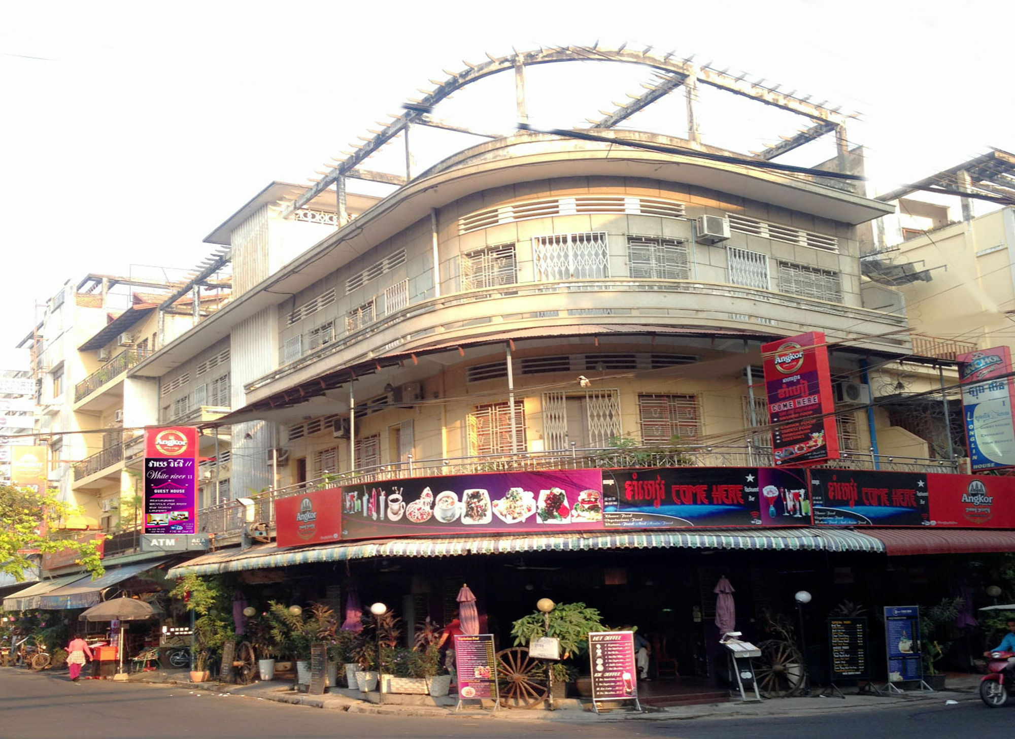 White River II Hostel Phnom Penh Extérieur photo